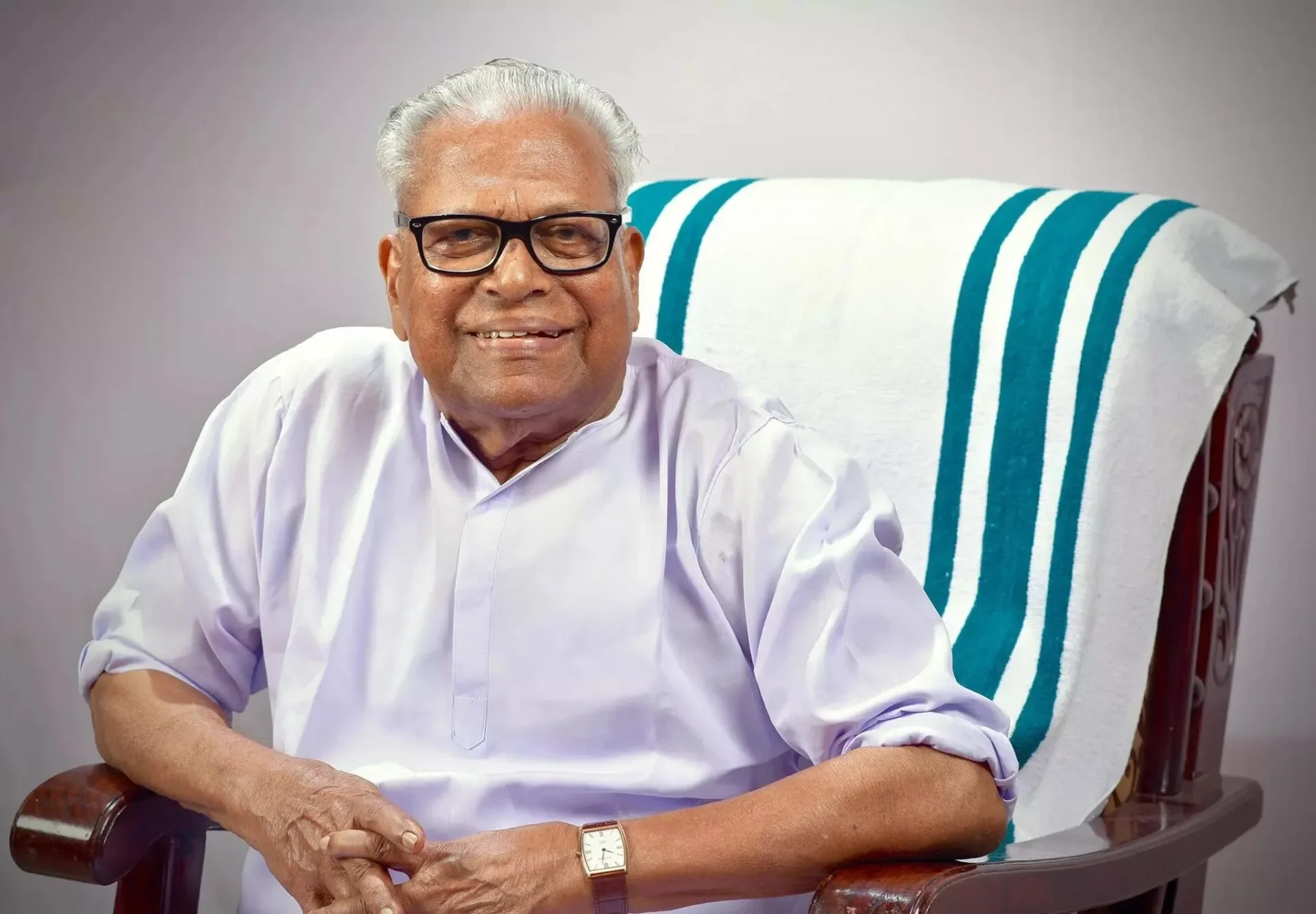 vs achuthanandan